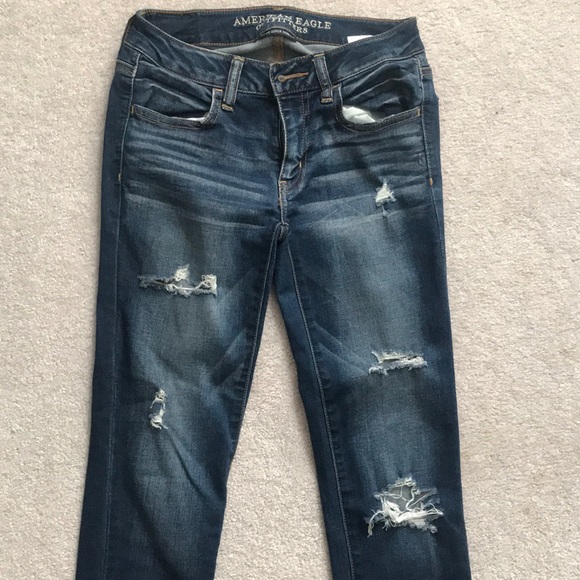 2 pairs of American Eagle  jeans - Picture 2 of 8